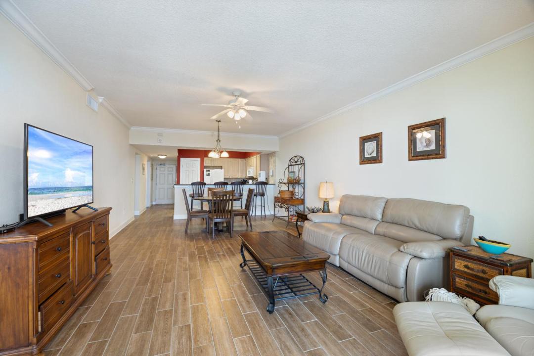 Photo of Livingroom in Ono Island