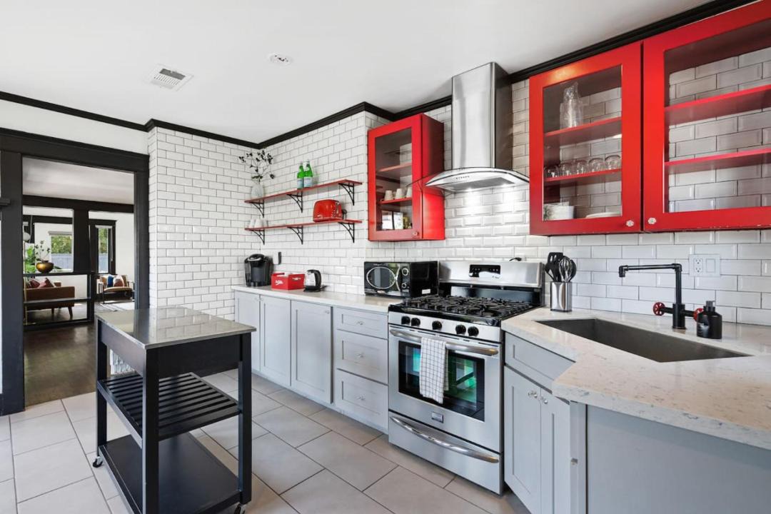 Photo of Kitchen in Alamitos Beach