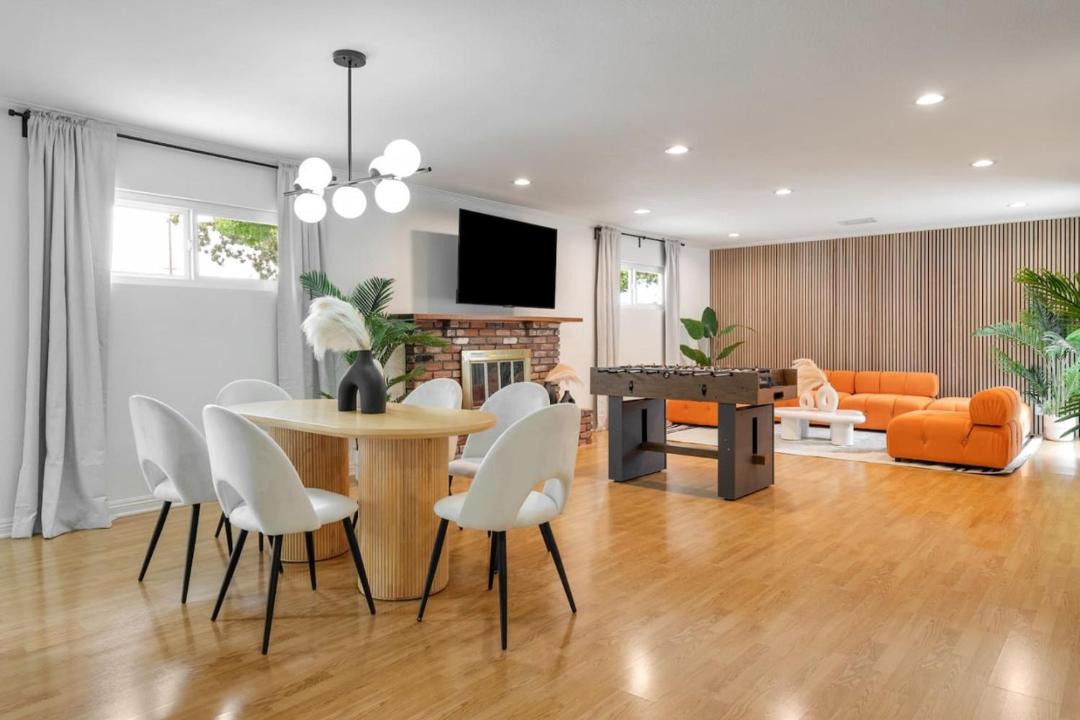 Photo of Livingroom in The Plaza