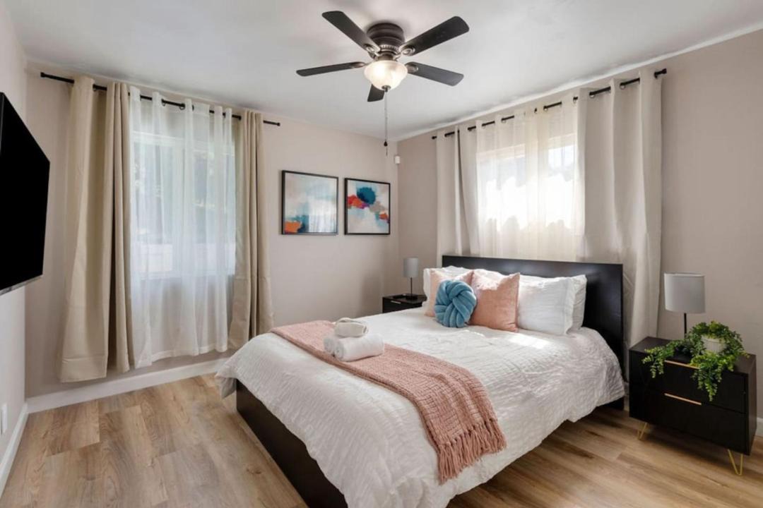 Photo of Bedroom in Montebello