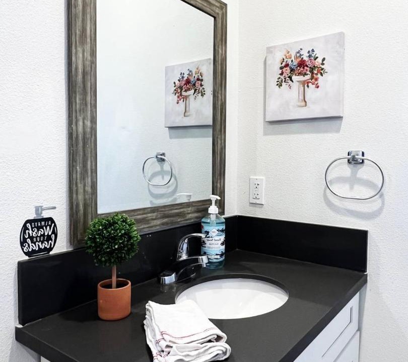 Photo of Bathroom in Downtown Los Angeles