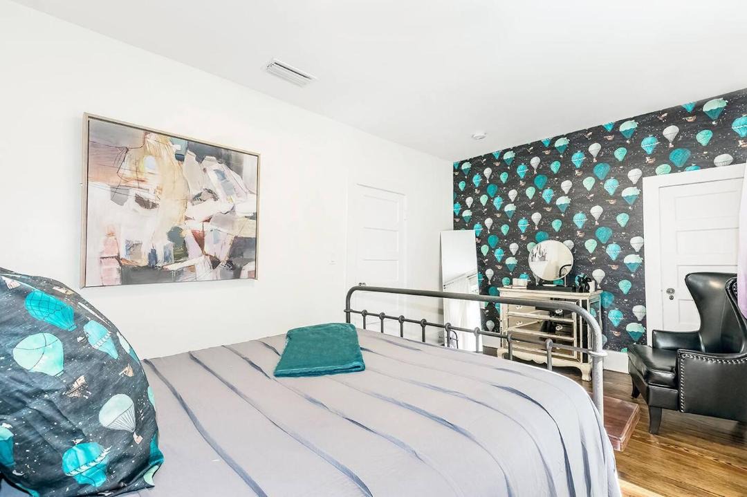 Photo of Bedroom in Historic District