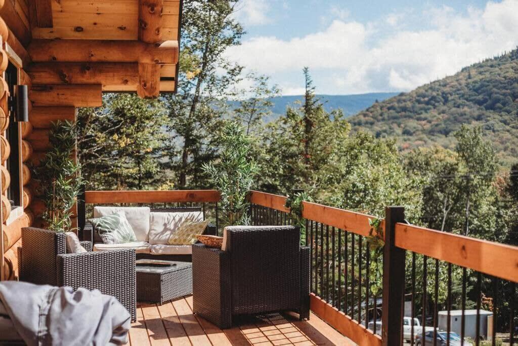 Photo of Patio Balcony in Saint-Philemon