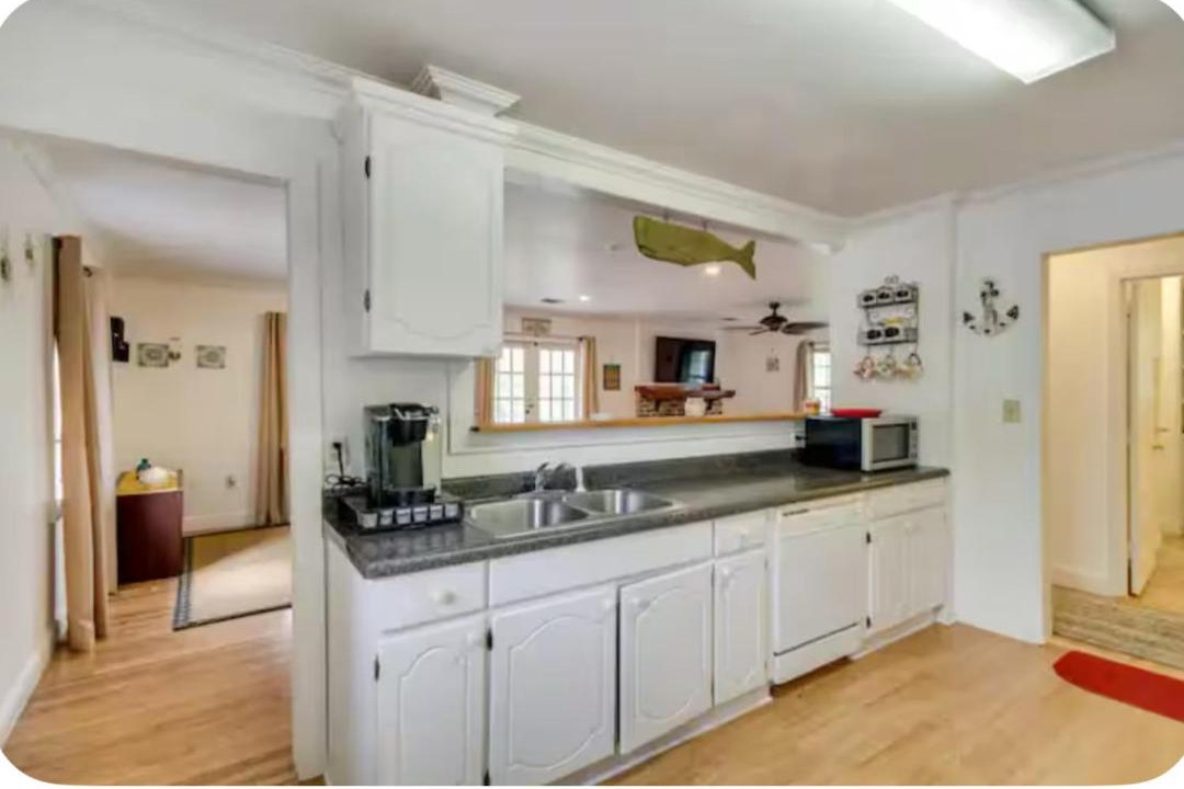 Photo of Kitchen in Shoreline Park