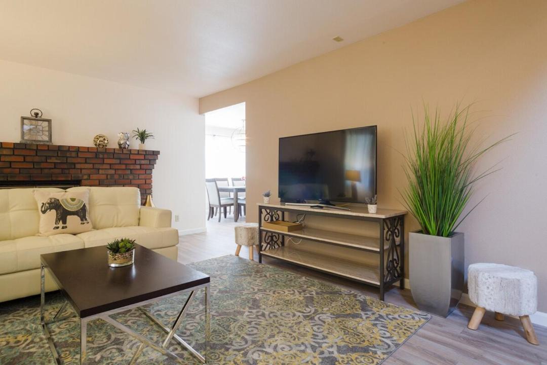 Photo of Livingroom in Eldridge