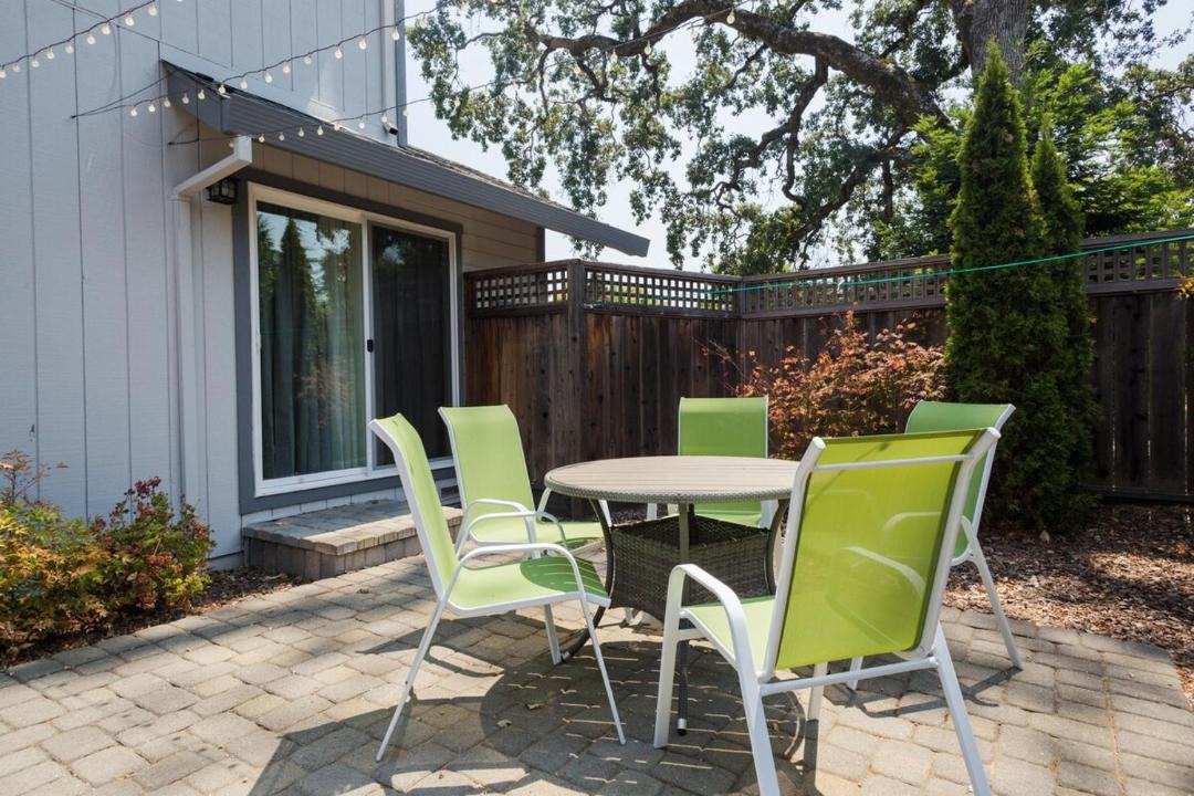 Photo of Patio Balcony in Eldridge