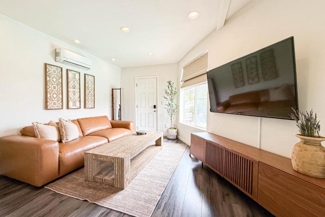 Photo of Livingroom in Ladera Heights
