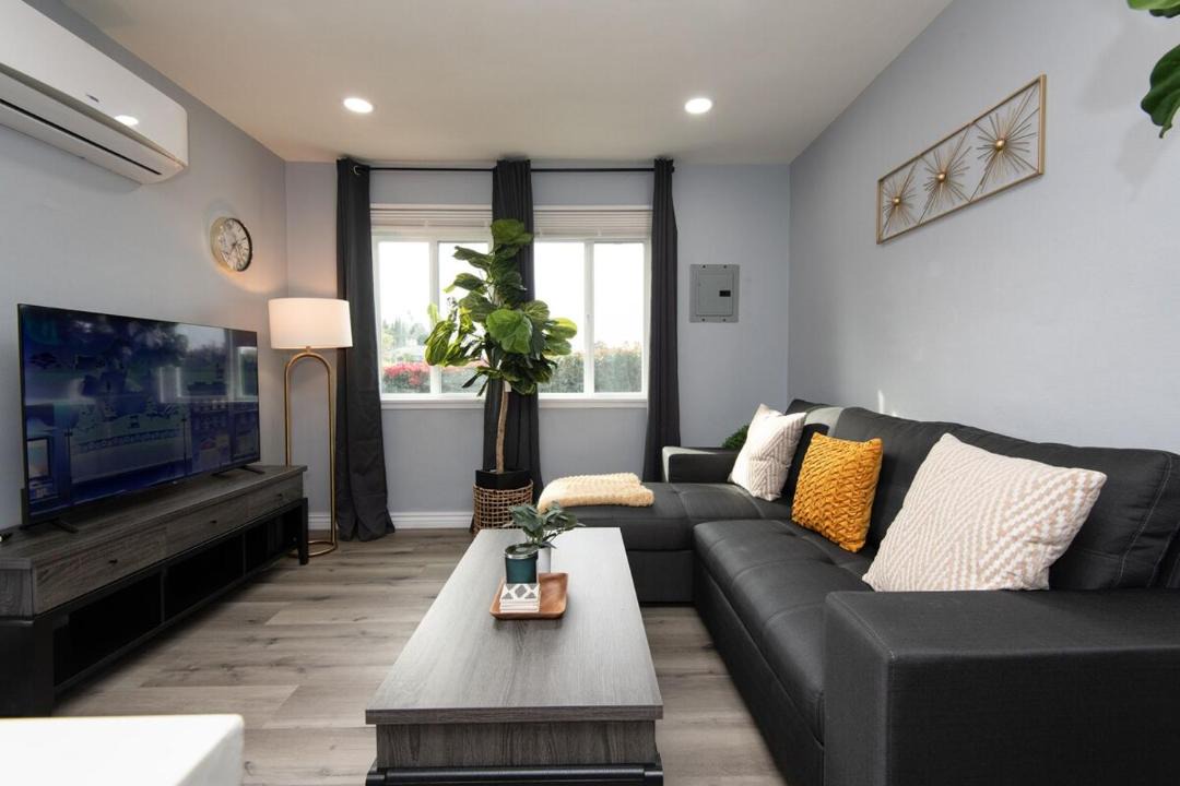 Photo of Livingroom in Los Angeles