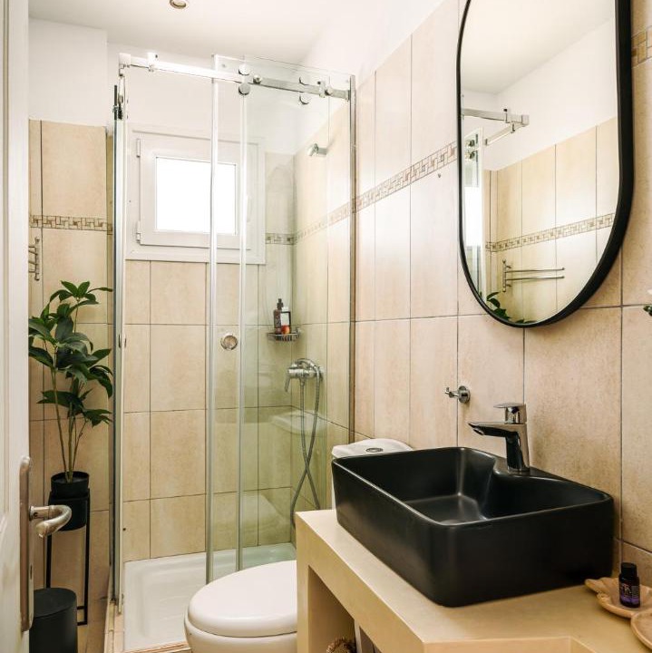 Photo of Bathroom in Ipsos