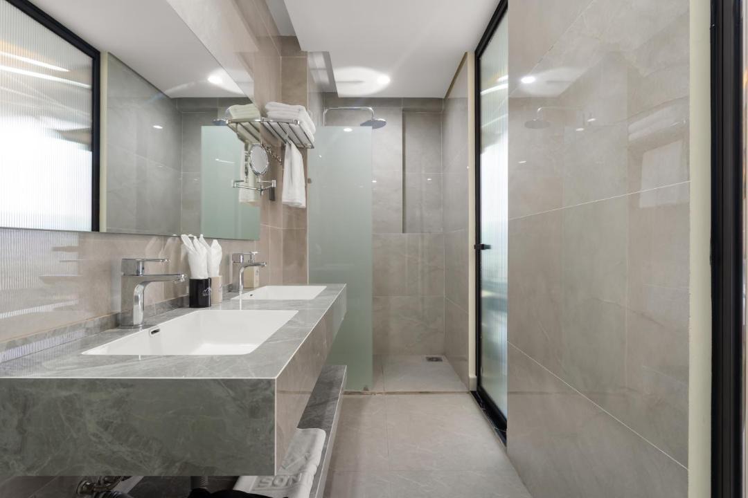 Photo of Bathroom in Van Don