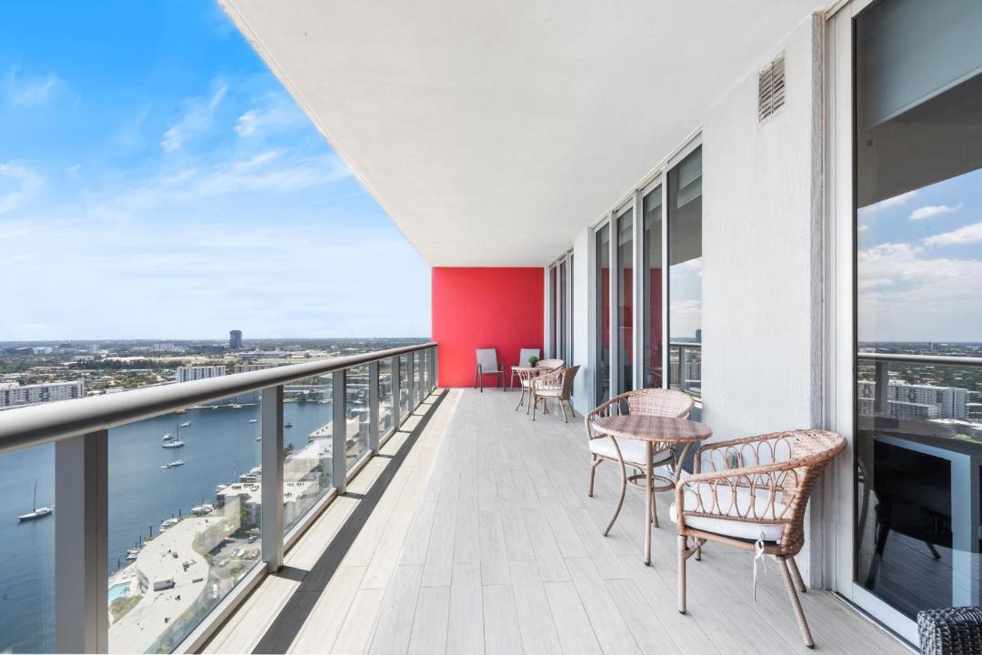 Photo of Patio Balcony in Hallandale Beach
