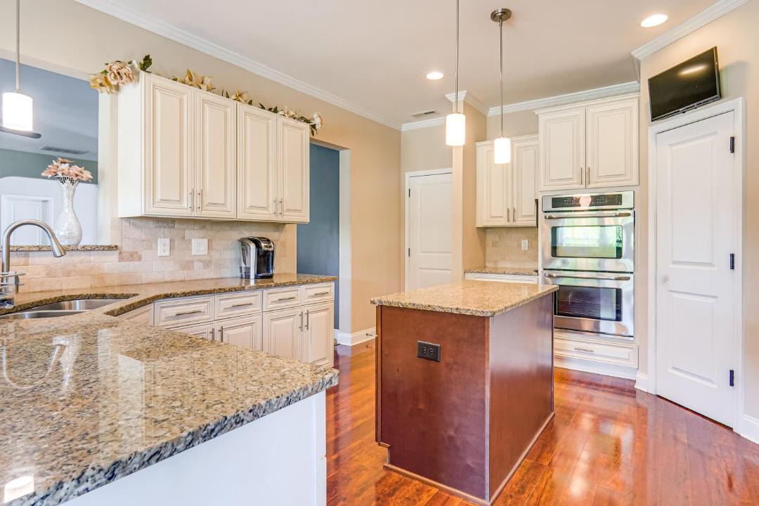 Photo of Kitchen in Five Points