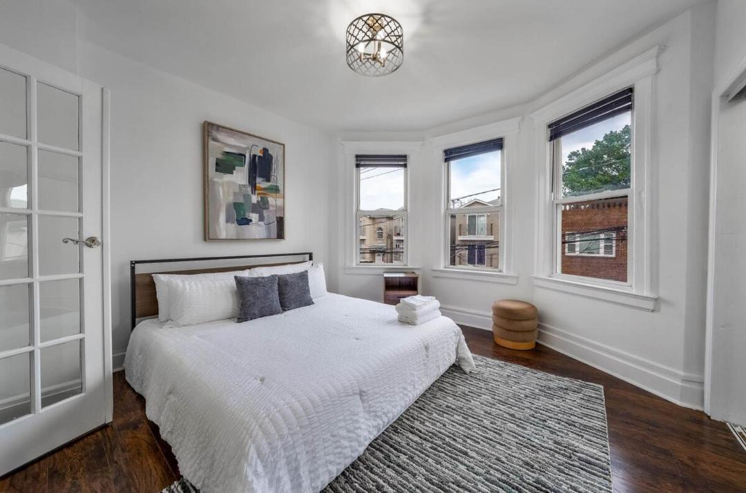 Photo of Bedroom in Newark