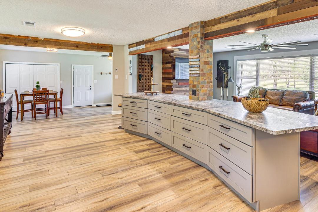 Photo of Kitchen in Titus