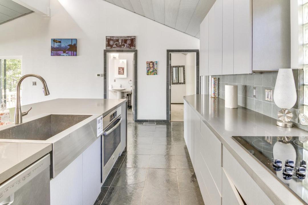 Photo of Kitchen in Western Malibu