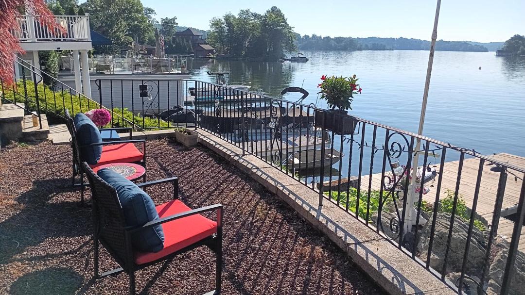 Photo of Patio Balcony in Glasser