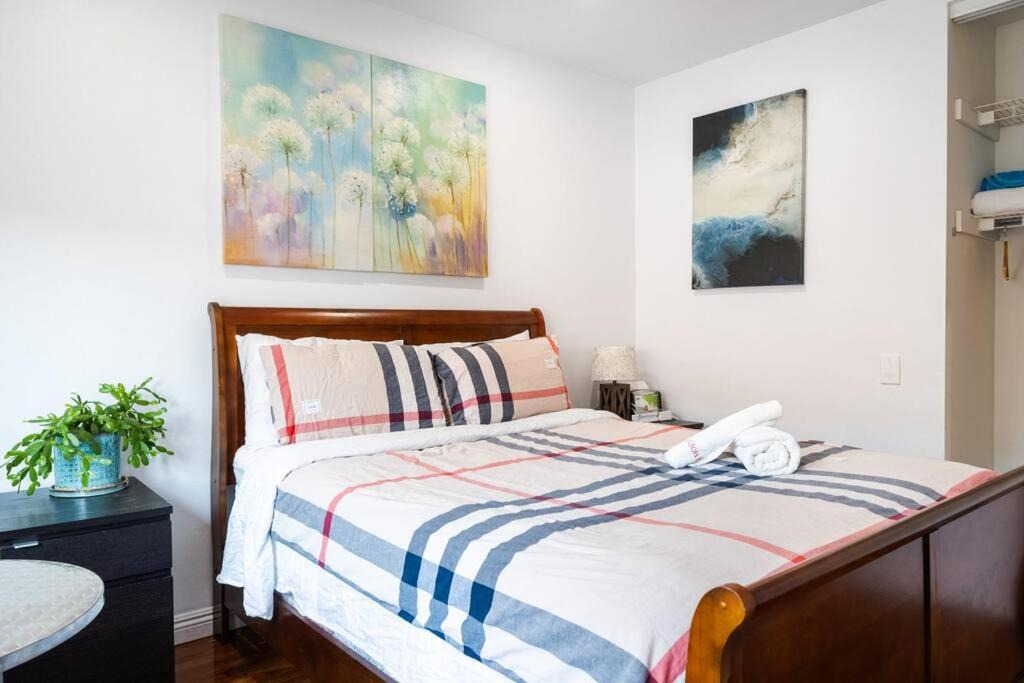 Photo of Bedroom in Monterey Park