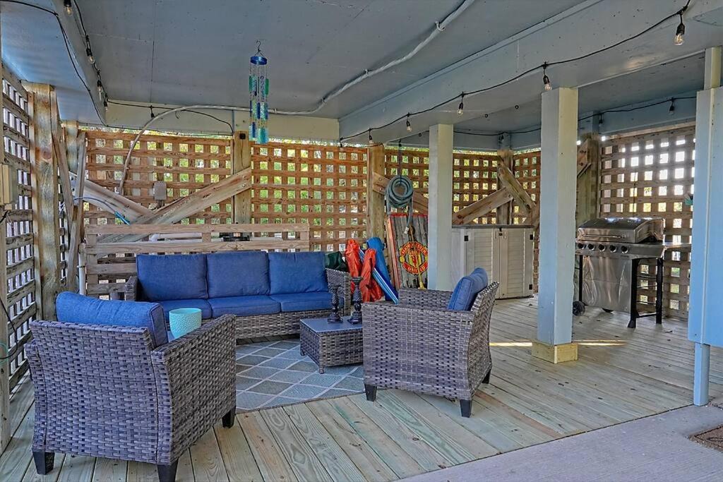 Photo of Patio Balcony in Monteray Shores