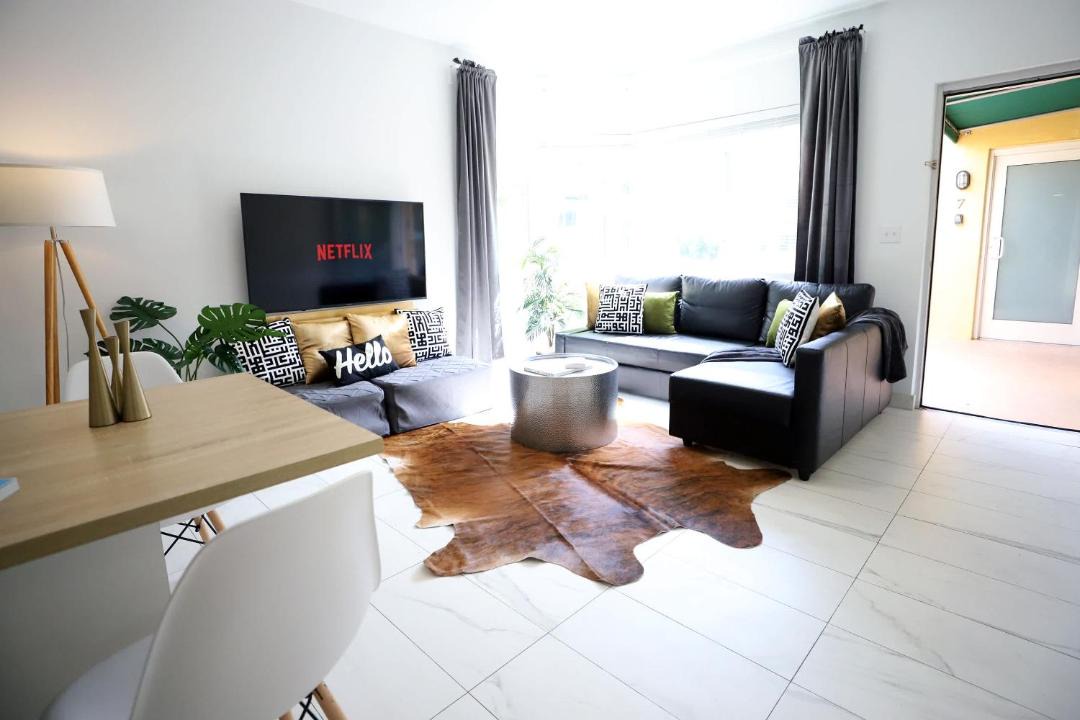 Photo of Livingroom in North Beach
