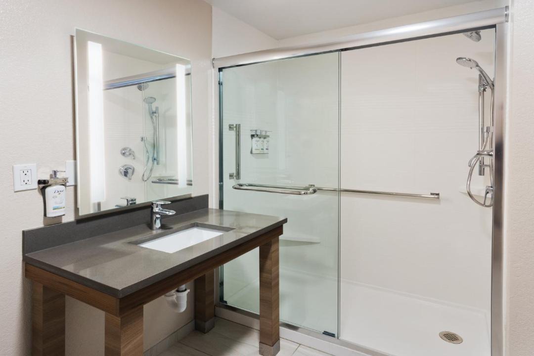 Photo of Bathroom in Gunter Afs