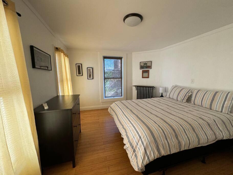 Photo of Bedroom in Communipaw