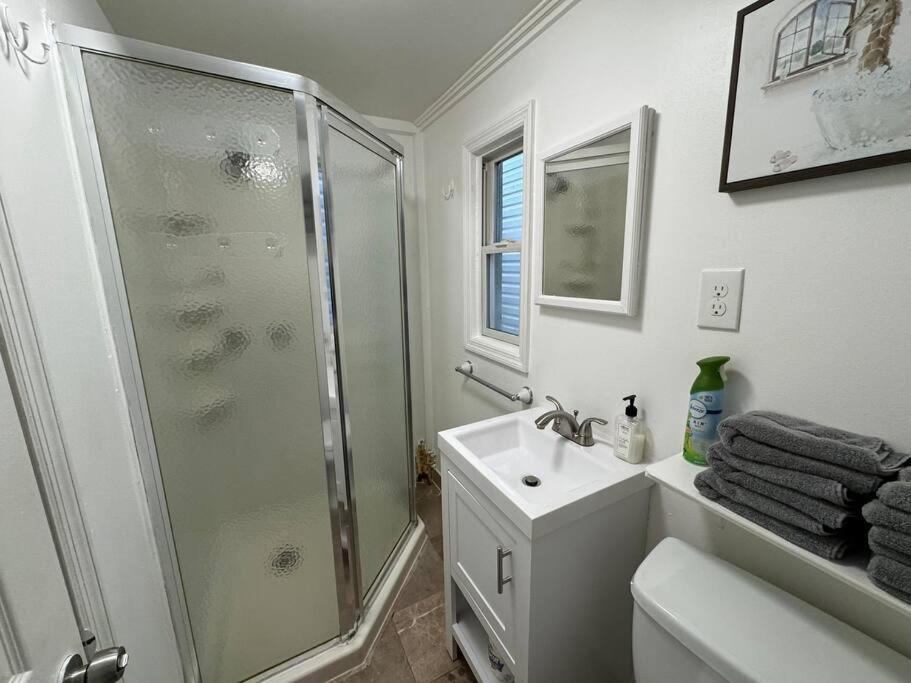 Photo of Bathroom in Communipaw