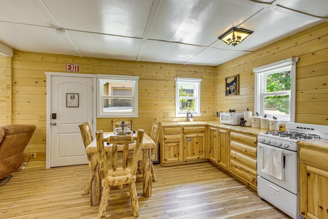 Photo of Kitchen in Green Valley Lake