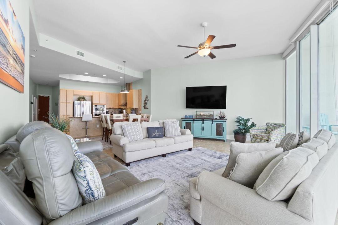 Photo of Livingroom in Orange Beach East