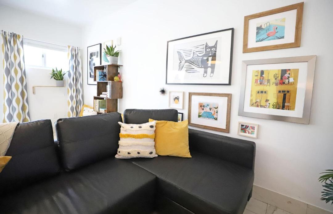 Photo of Livingroom in North Beach
