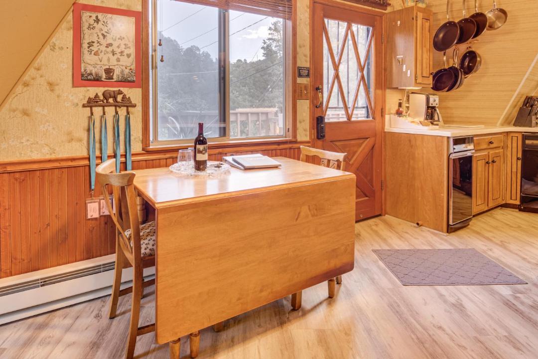 Photo of Kitchen in Pine Mountain Club
