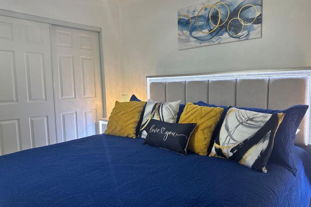 Photo of Bedroom in Pembroke Pines