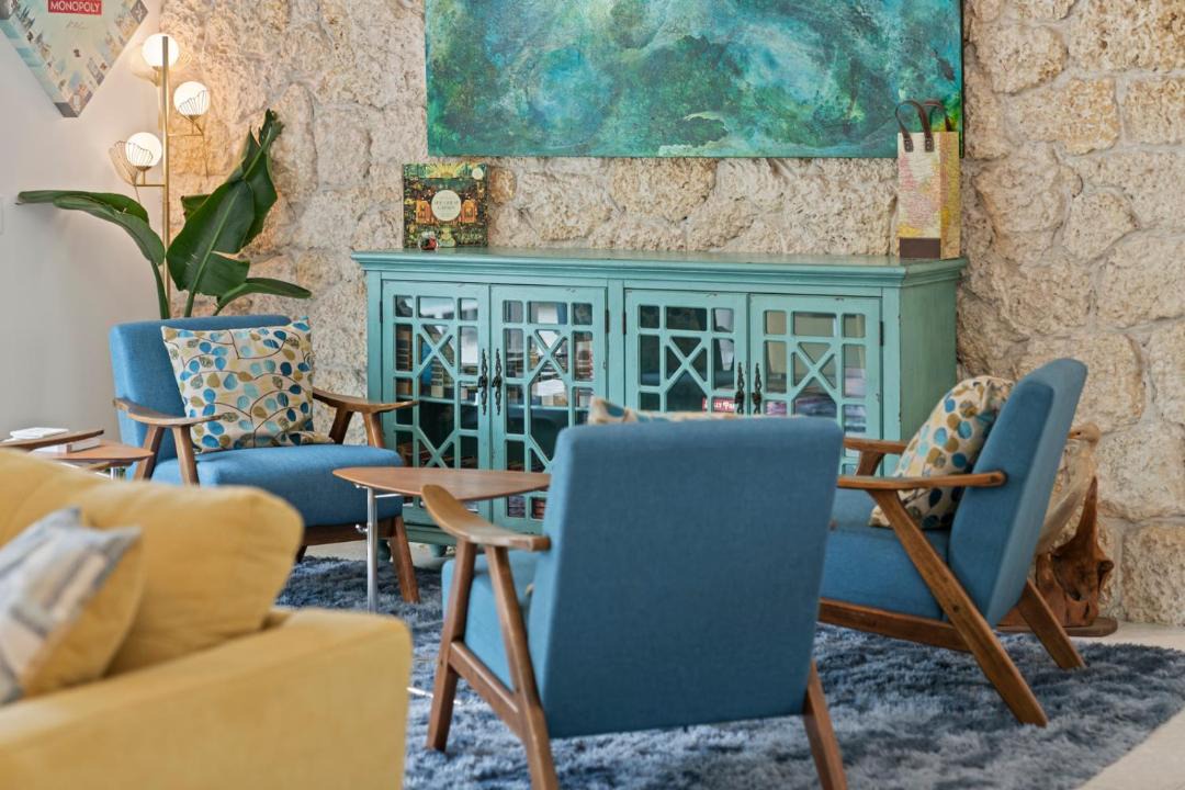 Photo of Livingroom in Bal Harbour