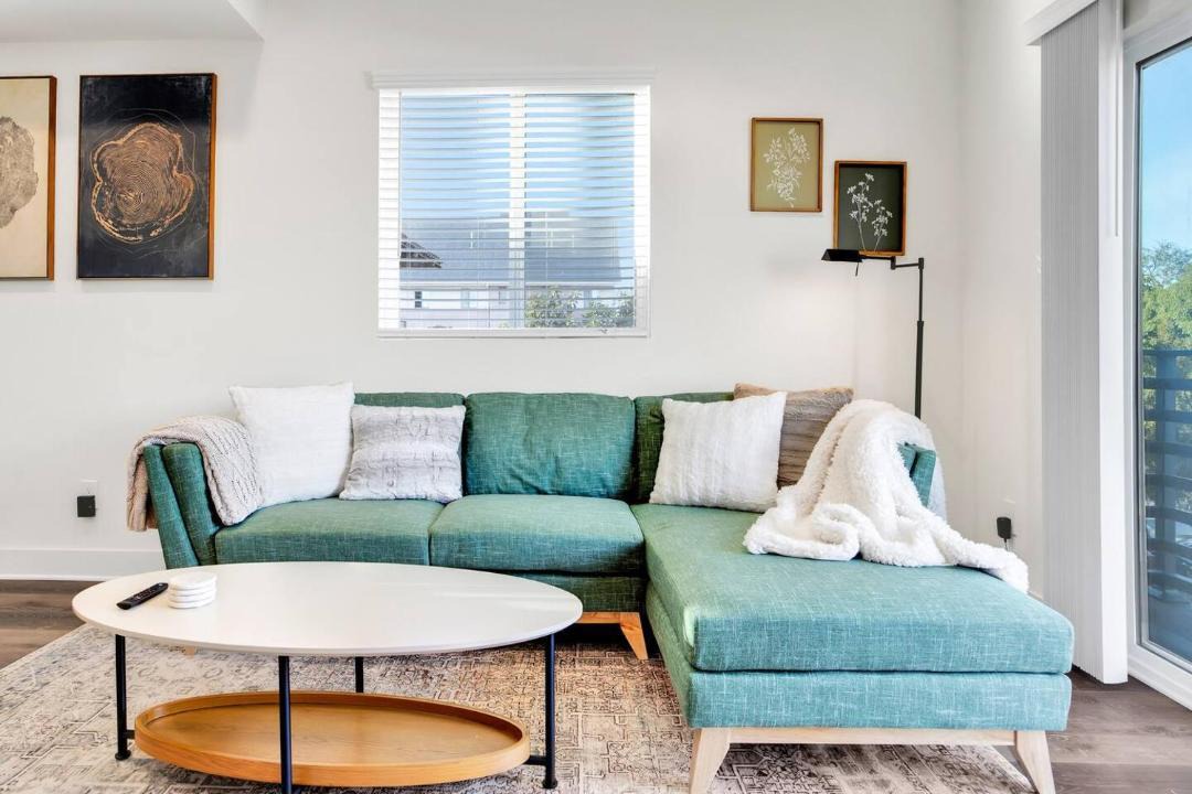 Photo of Livingroom in Historic Filipinotown