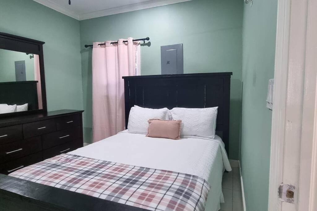 Photo of Bedroom in George Town
