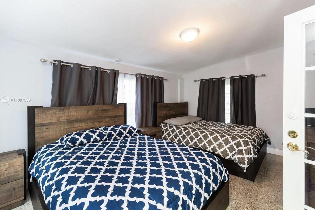 Photo of Bedroom in South Lake