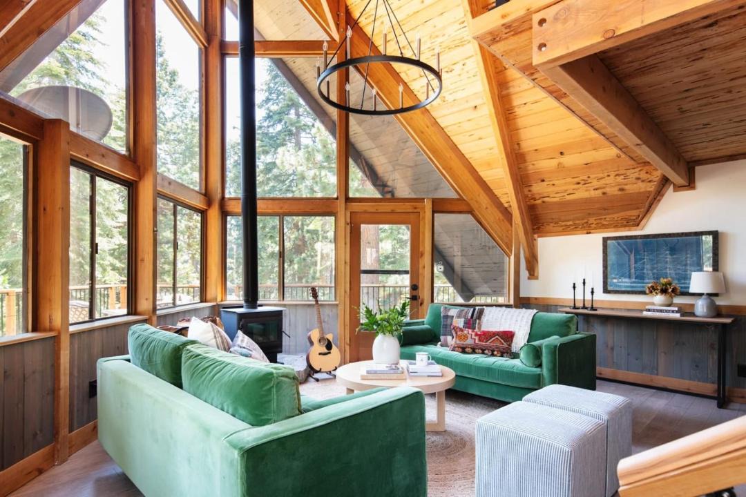 Photo of Livingroom in Carnelian Bay