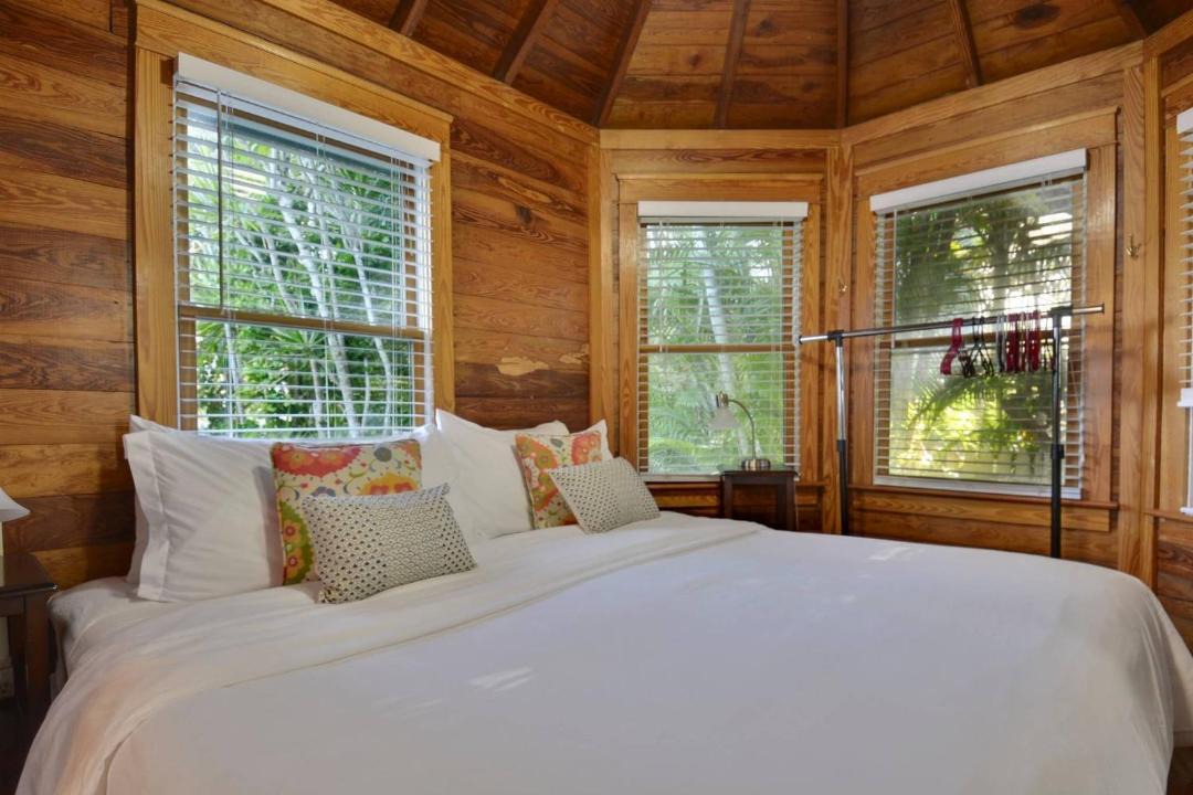 Photo of Bedroom in Historic Seaport
