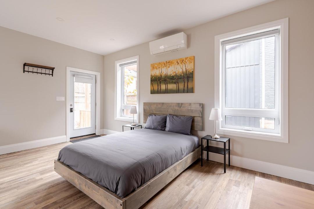 Photo of Bedroom in Mount Hope Huron Park