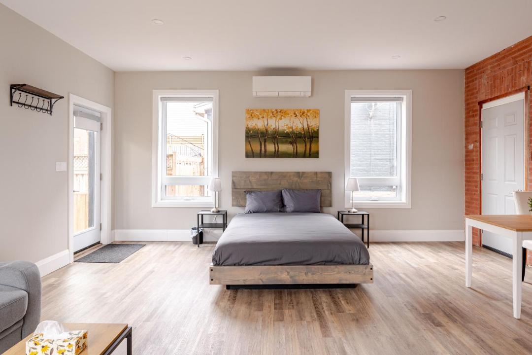 Photo of Bedroom in Mount Hope Huron Park