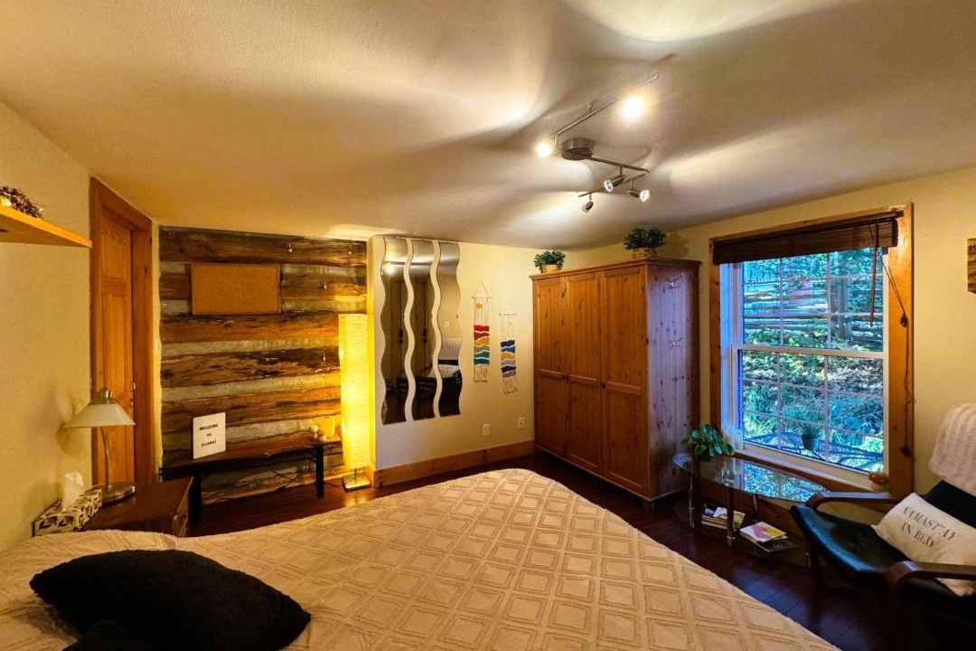 Photo of Bedroom in Elora