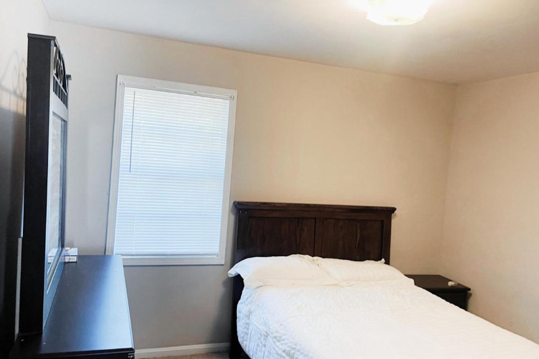 Photo of Bedroom in Tuscaloosa