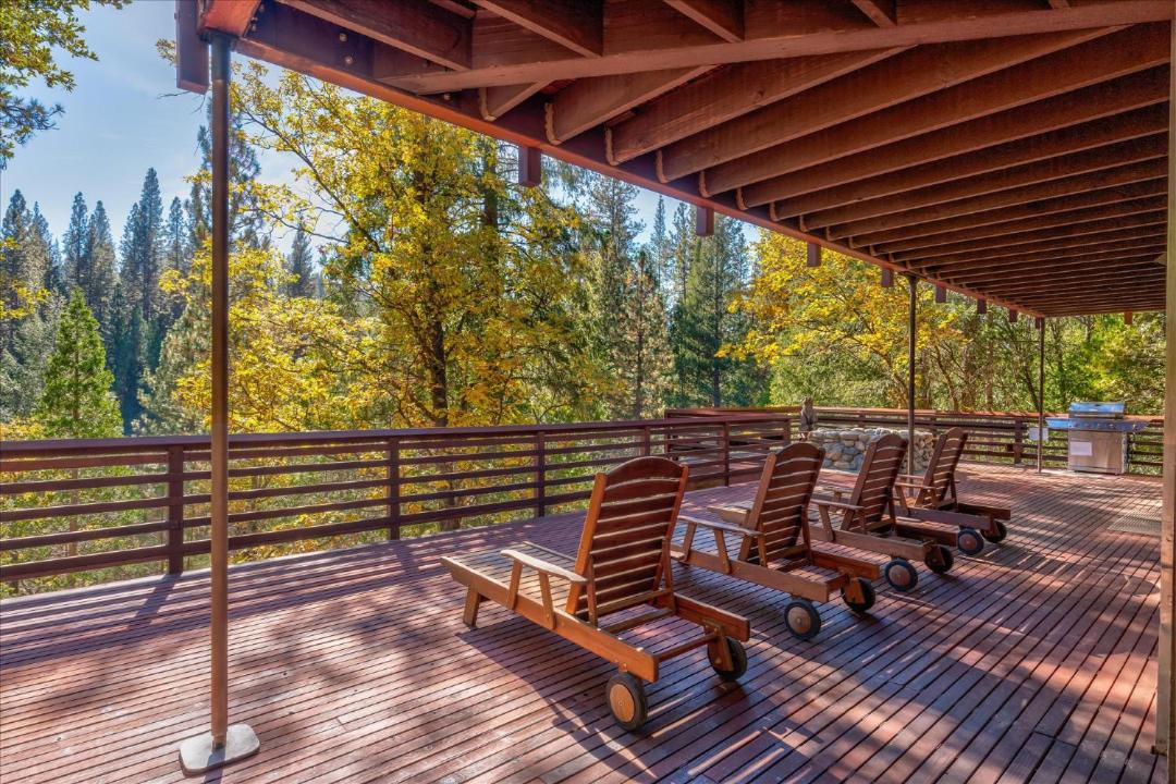 Photo of Patio Balcony in North Wawona
