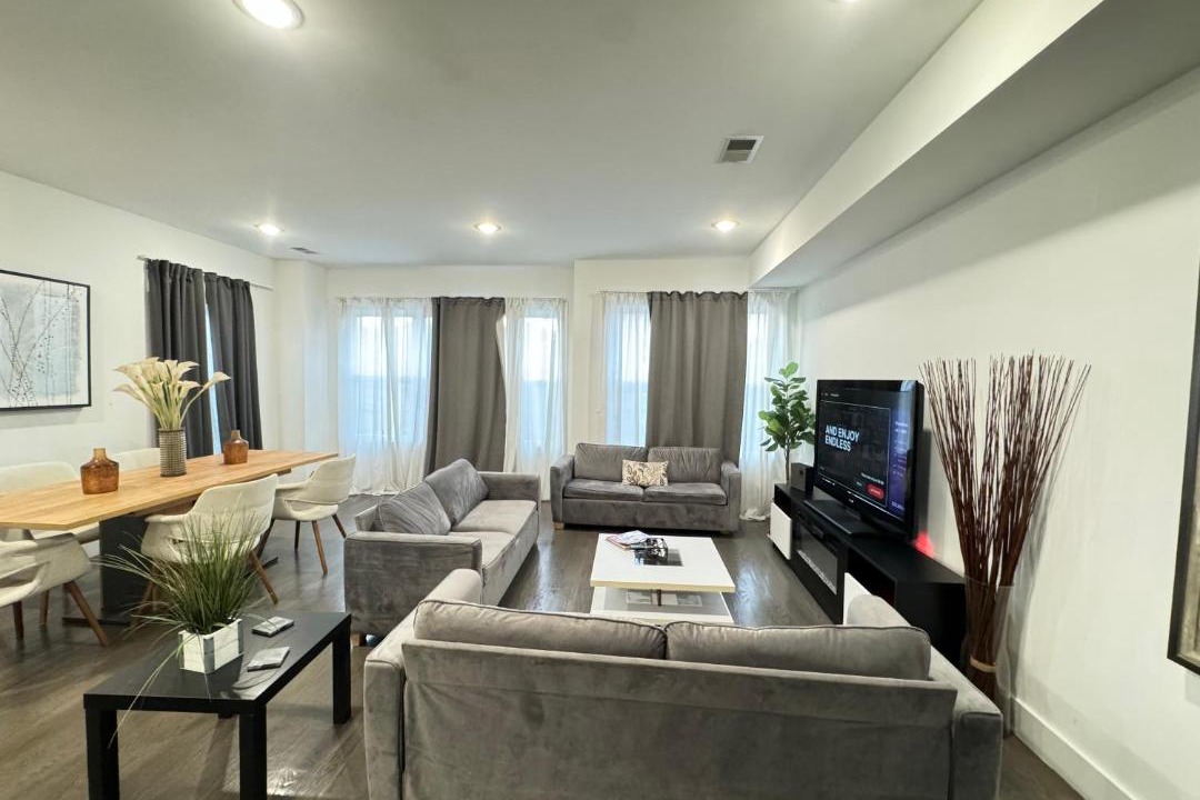Photo of Livingroom in Communipaw