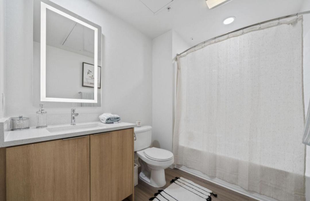 Photo of Bathroom in NoHo Arts District