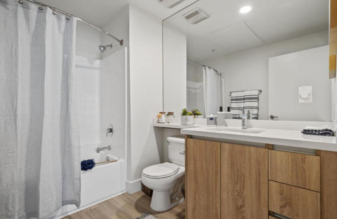 Photo of Bathroom in NoHo Arts District
