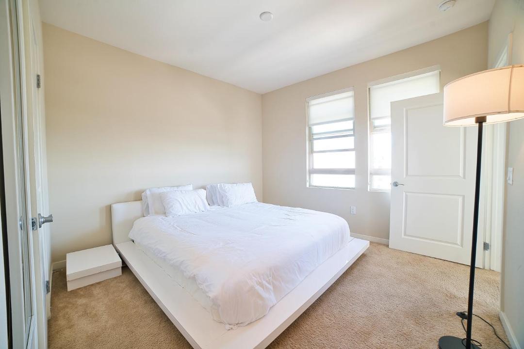 Photo of Bedroom in Mid-Wilshire