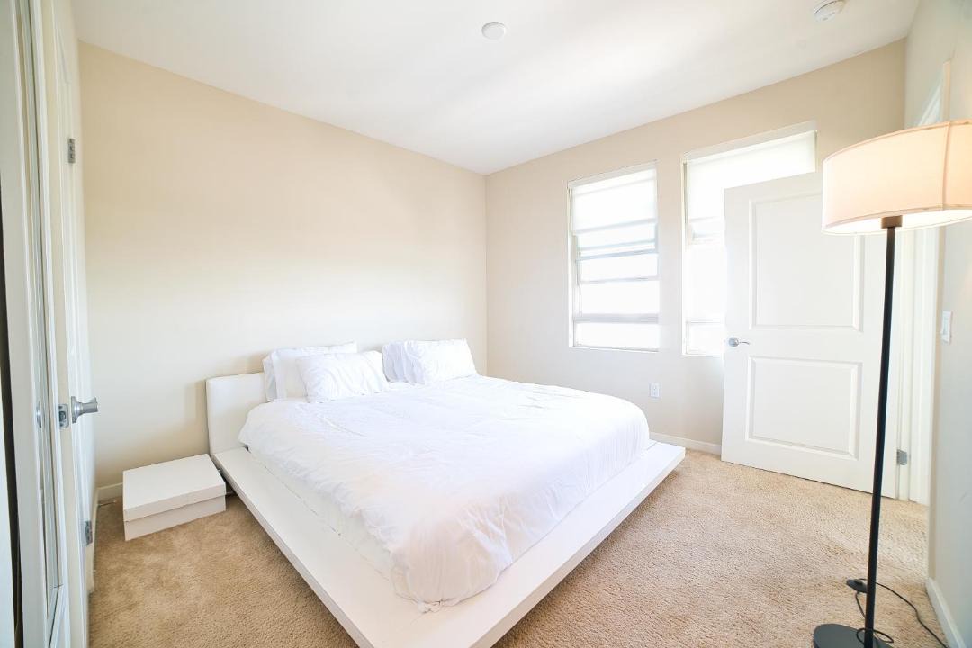 Photo of Bedroom in Mid-Wilshire