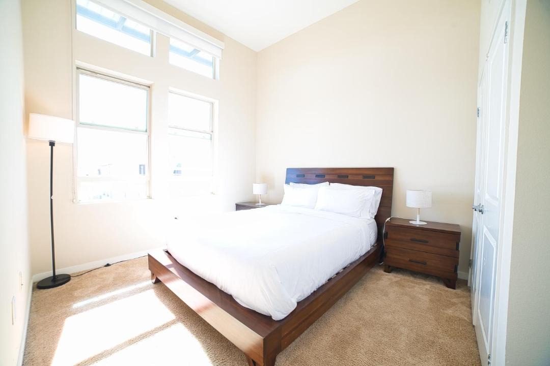Photo of Bedroom in Mid-Wilshire