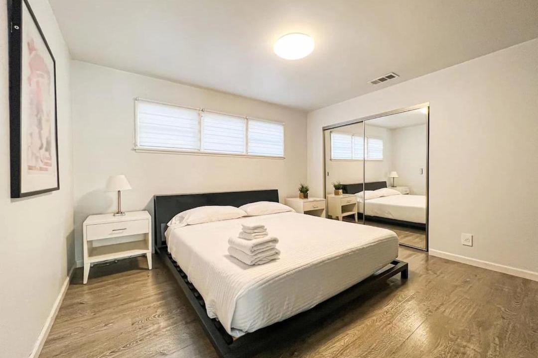 Photo of Bedroom in Ladera Heights