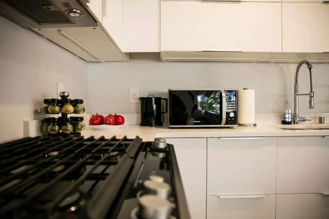 Photo of Kitchen in Ladera Heights